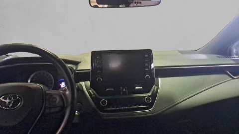 Toyota Corolla 1.8 125H BUSINESS PLUS E-CVT