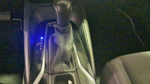 Toyota Corolla 1.8 125H BUSINESS PLUS E-CVT