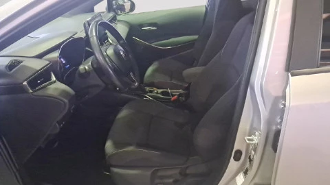 Toyota Corolla 1.8 125H BUSINESS PLUS E-CVT