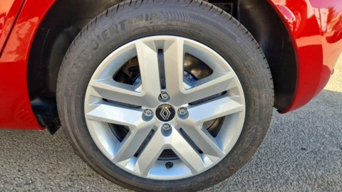 Renault Clio Evolution TCe 90 (67kw)