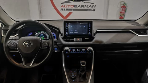 Toyota Rav4 2.5l 220H Advance