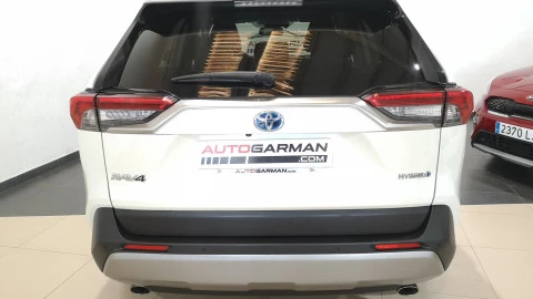 Toyota Rav4 2.5l 220H Advance