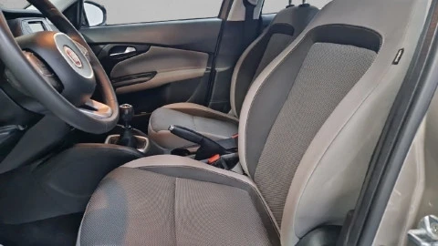 Fiat Tipo SEDÁN 1.4 EASY 95 4P