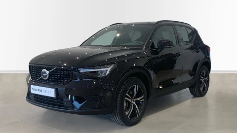 Volvo XC40 2.0 B3 G Plus Dark Auto