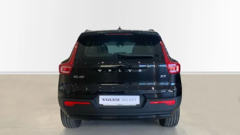 Volvo XC40 2.0 B3 G Plus Dark Auto