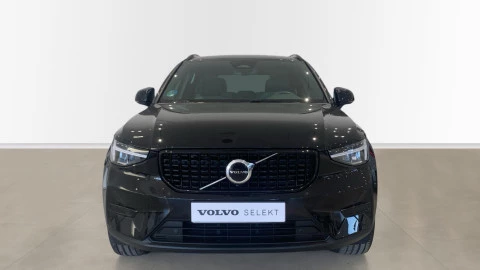 Volvo XC40 2.0 B3 G Plus Dark Auto