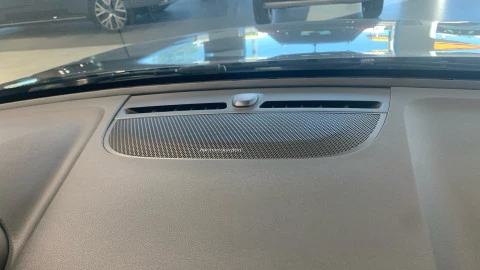 Volvo XC40 2.0 B3 G Plus Dark Auto