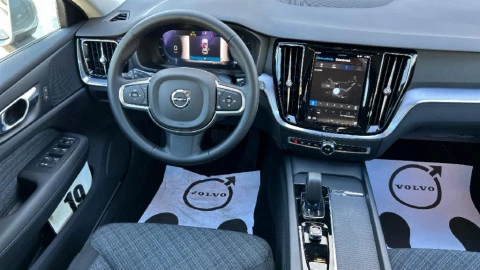 Volvo V60 2.0 B4 (D) Core Auto