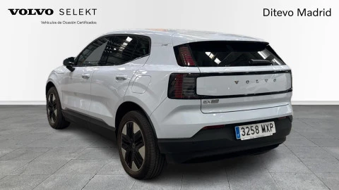 Volvo EX30 Single Motor Extended Range Core Auto 200 kW (272 CV)