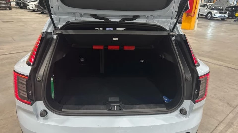 Volvo EX30 Single Motor Extended Range Core Auto 200 kW (272 CV)