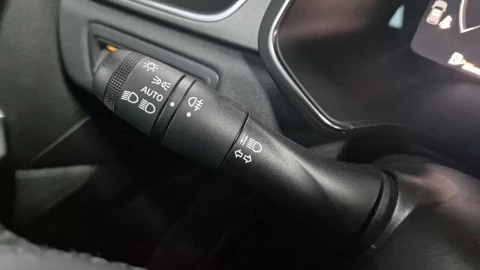 Renault Captur techno Eco-G 100cv (74 kW)