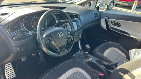 Kia Cee'd 1.6 CRDi VGT 100kW (136CV) x-Tech17