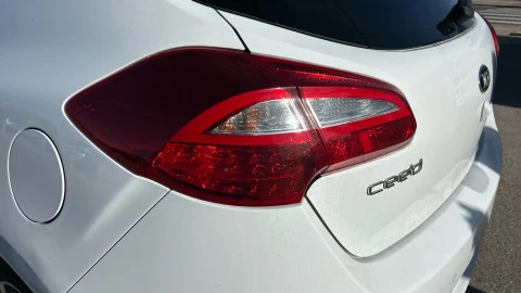 Kia Cee'd 1.6 CRDi VGT 100kW (136CV) x-Tech17