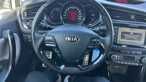 Kia Cee'd 1.6 CRDi VGT 100kW (136CV) x-Tech17
