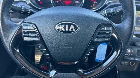 Kia Cee'd 1.6 CRDi VGT 100kW (136CV) x-Tech17