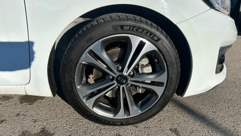 Kia Cee'd 1.6 CRDi VGT 100kW (136CV) x-Tech17