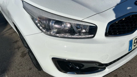 Kia Cee'd 1.6 CRDi VGT 100kW (136CV) x-Tech17