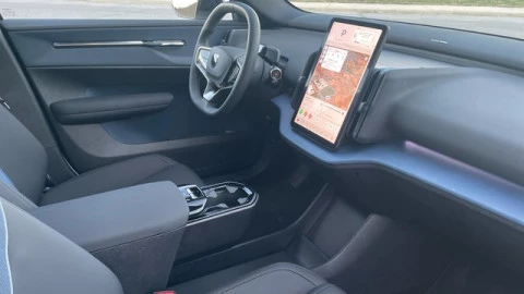 Volvo EX30 Single Motor Extended Range Ultra Auto 200 kW (272 CV)