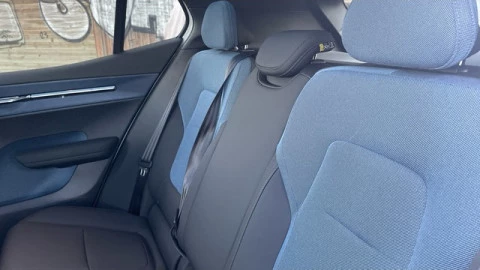 Volvo EX30 Single Motor Extended Range Ultra Auto 200 kW (272 CV)