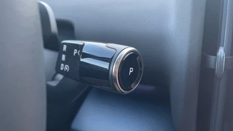 Volvo EX30 Single Motor Extended Range Ultra Auto 200 kW (272 CV)