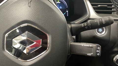 Renault Captur  Hibrido  E-TECH Hibrido Techno Fast Track 105kW