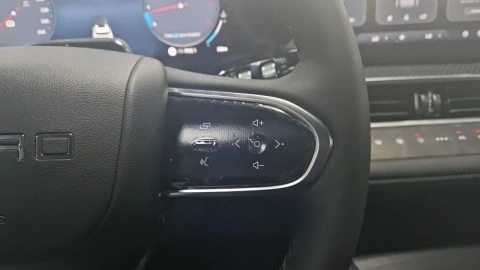 EBRO S700 1.6 TGDI Luxury 7 DCT