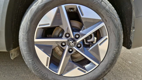 Hyundai Tucson 1.6D 100kW (136CV) 48V DCT Tecno Sky LlD