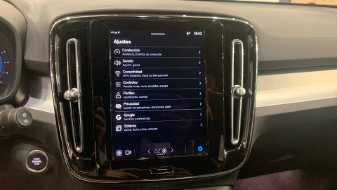 Volvo XC40 2.0 B3 G Core Auto