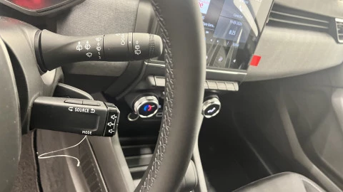 Renault Clio Evolution full hybrid E-Tech 145 (103Kw)