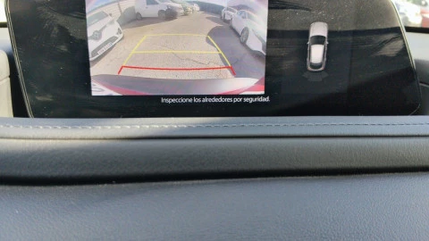 Mazda CX-30 2.0 90 kW 2WD Zenith (sin Pack Bose)