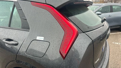 Kia Niro 1.6 GDi HEV 95kW (129CV) Drive