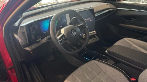 Renault Scenic 220 Long Range Techno