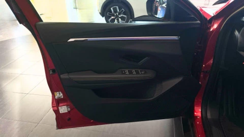 Renault Scenic 220 Long Range Techno