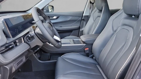 EBRO S400 1.5 DHE HEV Excellence CVT