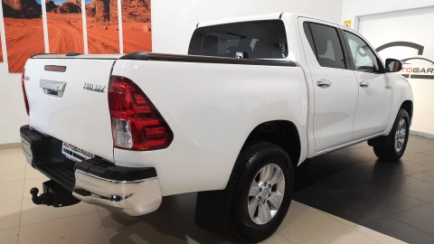 Toyota Hilux  2.4 D4D Cabina Doble VX AT