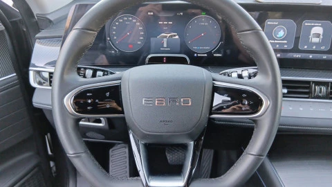 EBRO S700 1.6 TGDI Luxury 7 DCT