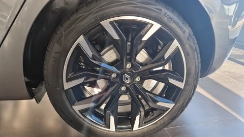 Renault Clio Techno full hybrid E-Tech 145 (103Kw)