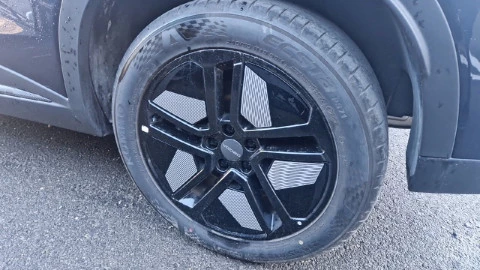 Omoda 5 MY25 - Premium 1.6 TGDI 108kW (145cv)