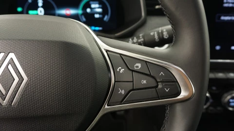 Renault Clio Techno full hybrid E-Tech 145 (103Kw)