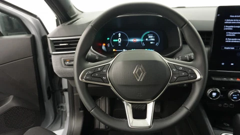 Renault Clio Techno full hybrid E-Tech 145 (103Kw)