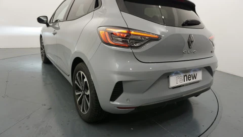 Renault Clio Techno full hybrid E-Tech 145 (103Kw)