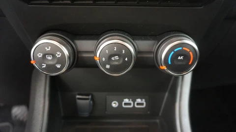 Renault Captur evolution Eco-G 100cv (74 kW)
