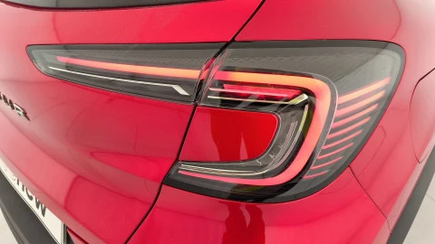 Renault Captur techno Eco-G 100cv (74 kW)