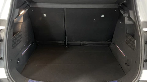 Renault 4 E-Tech   Iconiq autonomia confort 110kW