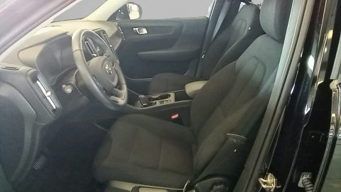 Volvo XC40 1.5 T2 Momentum Core Auto