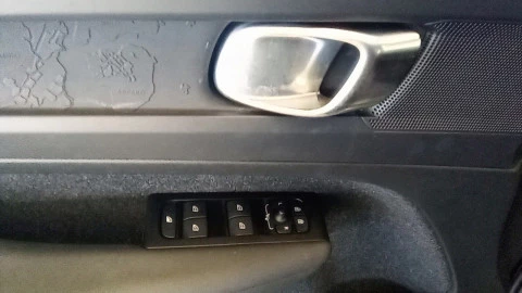 Volvo XC40 1.5 T2 Momentum Core Auto