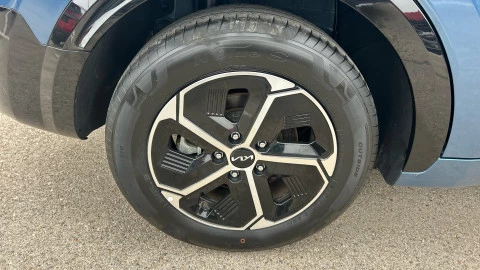 Kia Niro 1.6 GDi HEV 104kW (141CV) Drive