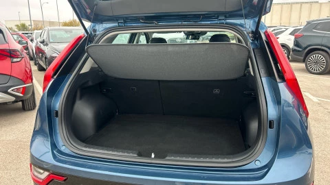 Kia Niro 1.6 GDi HEV 104kW (141CV) Drive