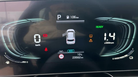 Kia Niro 1.6 GDi HEV 104kW (141CV) Drive