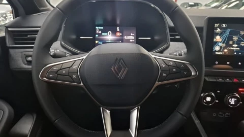 Renault Clio Techno full hybrid E-Tech 145 (103Kw)